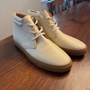 Nisolo Men’s Cream Leather Chukka Shoe - 12.5
